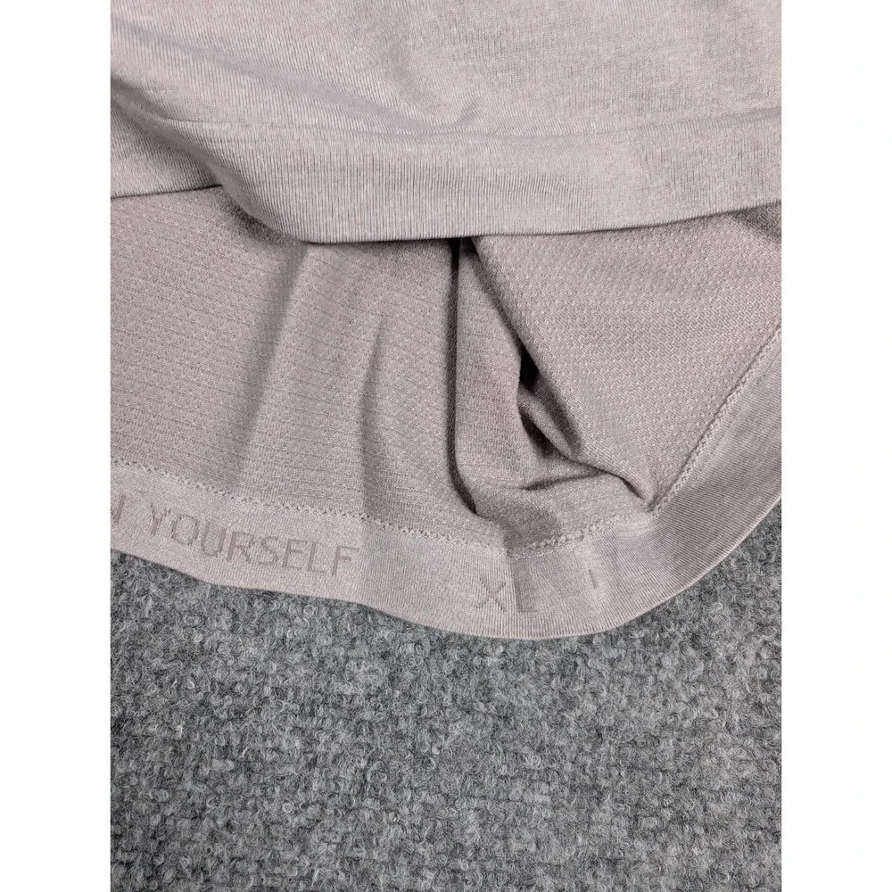 Lululemon Metal Vent Tech 1/2 Zip‎ Pullover Mens XL Light Gray Athletic
